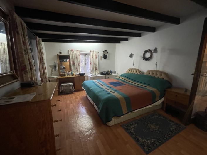 Image No.8-3 Bed House for sale