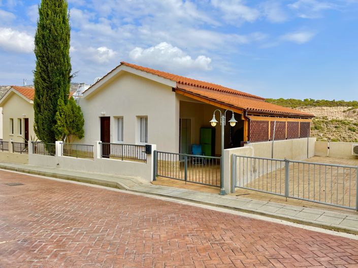 Image No.6-3 Bed House for sale