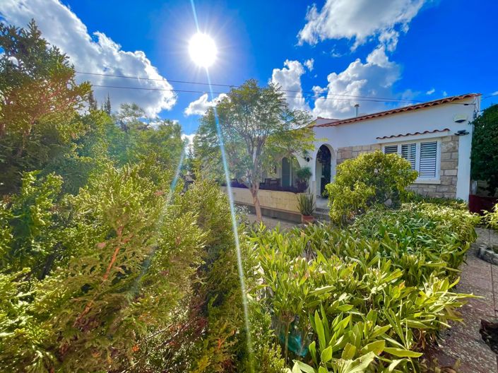 Image No.1-3 Bed House for sale