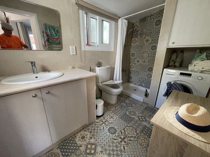 Image No.19-3 Bed House for sale