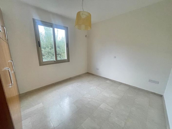 Image No.12-3 Bed House for sale