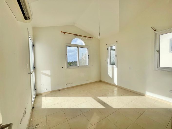 Image No.7-3 Bed House for sale