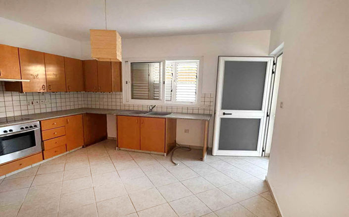 Image No.8-3 Bed House for sale