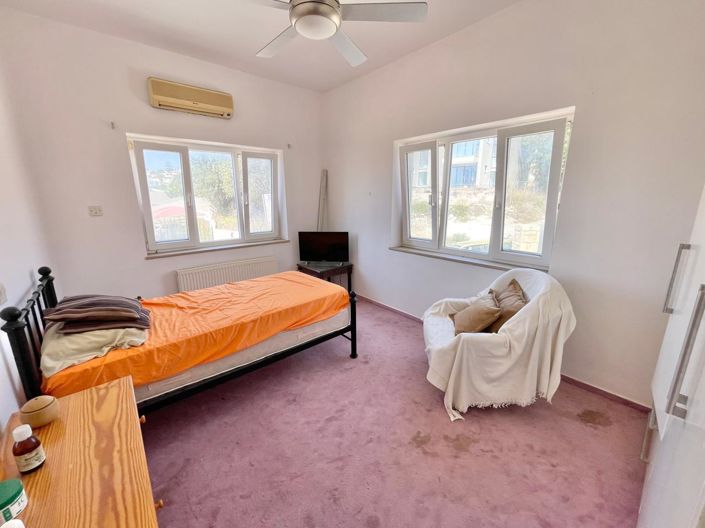 Image No.15-5 Bed House for sale