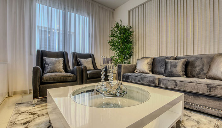 Image No.2-4 Bed House for sale