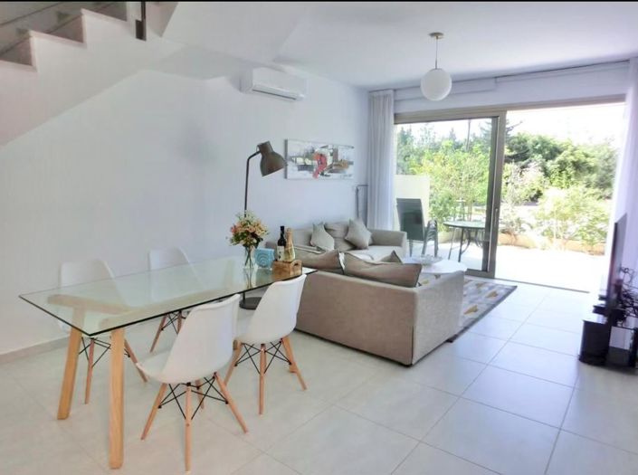 Image No.3-2 Bed House for sale