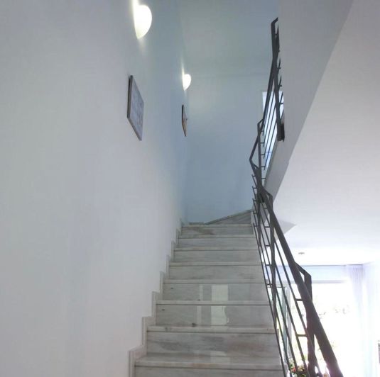 Image No.4-2 Bed House for sale