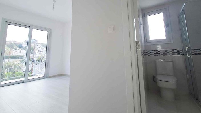 Image No.15-2 Bed Apartment for sale