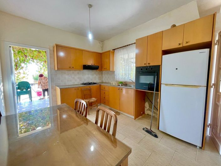 Image No.9-3 Bed House for sale