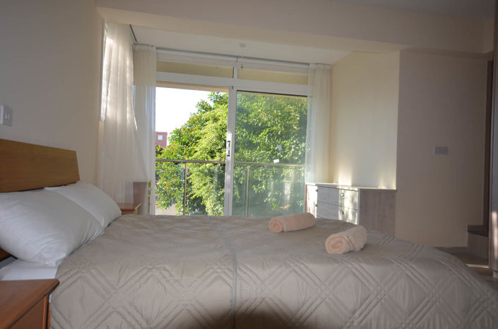 Image No.18-3 Bed House for sale