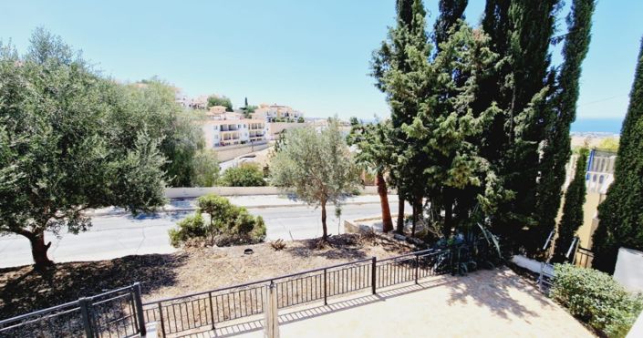 Image No.10-4 Bed House for sale