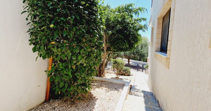 Image No.41-4 Bed House for sale