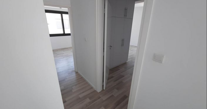 Image No.25-2 Bed Apartment for sale