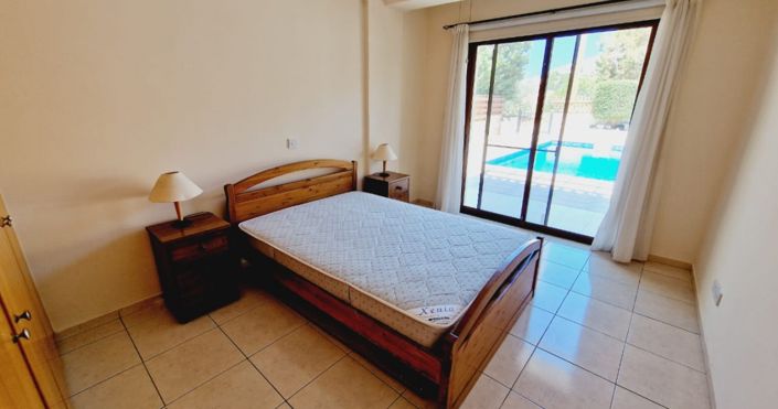 Image No.40-4 Bed House for sale