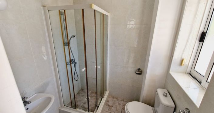 Image No.43-4 Bed House for sale