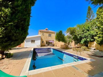 key-ready-villa-property-for-sale-paphos-cypr