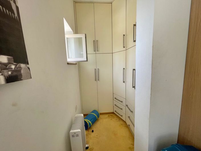 Image No.12-5 Bed House for sale