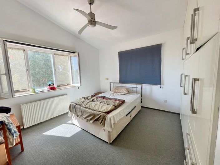 Image No.13-5 Bed House for sale