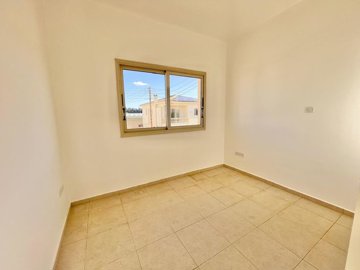 villa-for-sale-paphos-mandria-cyprus3