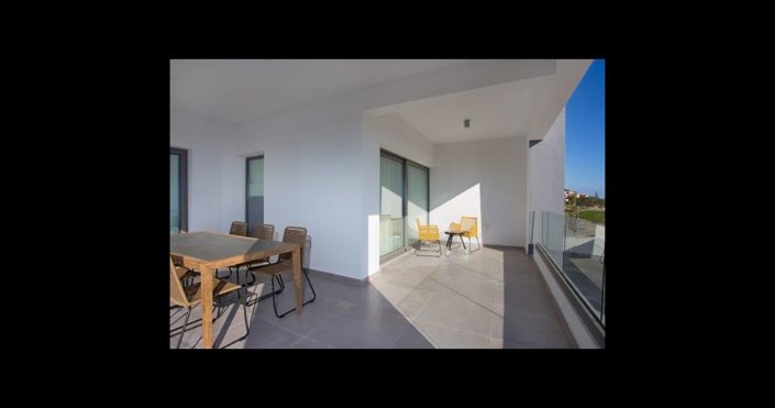 Image No.19-2 Bed Apartment for sale