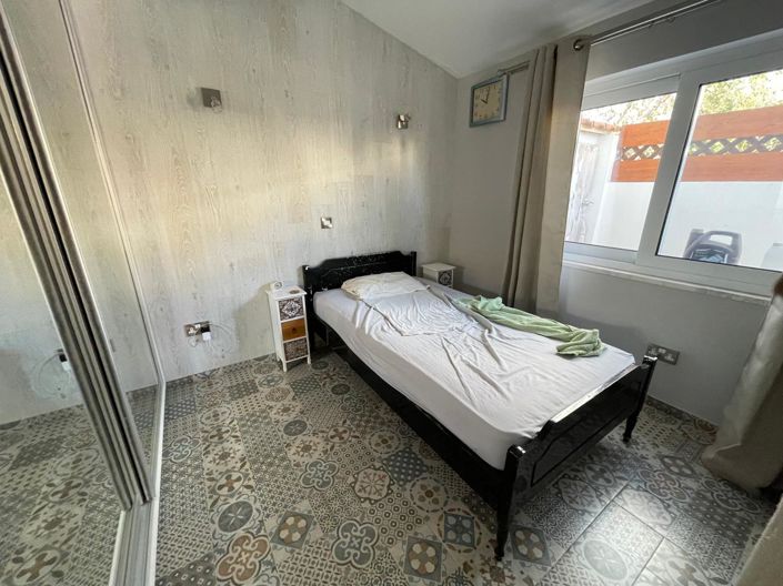 Image No.18-3 Bed House for sale