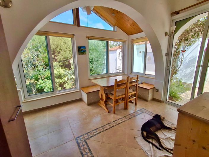 Image No.6-3 Bed House for sale