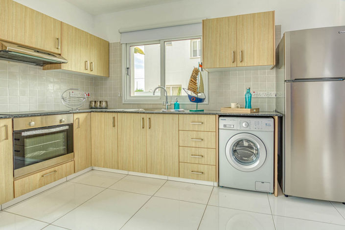 Image No.11-3 Bed House for sale