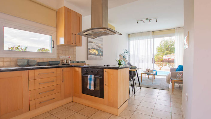 Image No.2-2 Bed House for sale