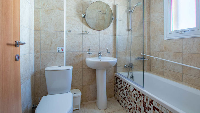 Image No.4-2 Bed House for sale