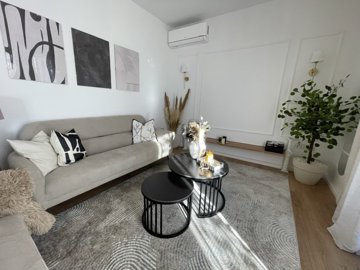 e5dd758d-fd02-4eed-aaa1-585f6c824af2