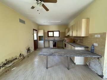 key-ready-house-for-sale-paphos-cyprus3