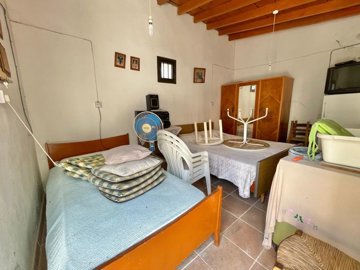 traditional-bungalow-for-sale-paphos-cyprus12