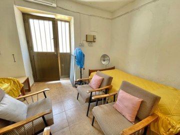 traditional-bungalow-for-sale-paphos-cyprus5