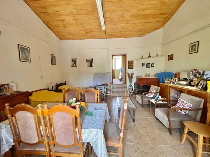 Image No.8-2 Bed House for sale