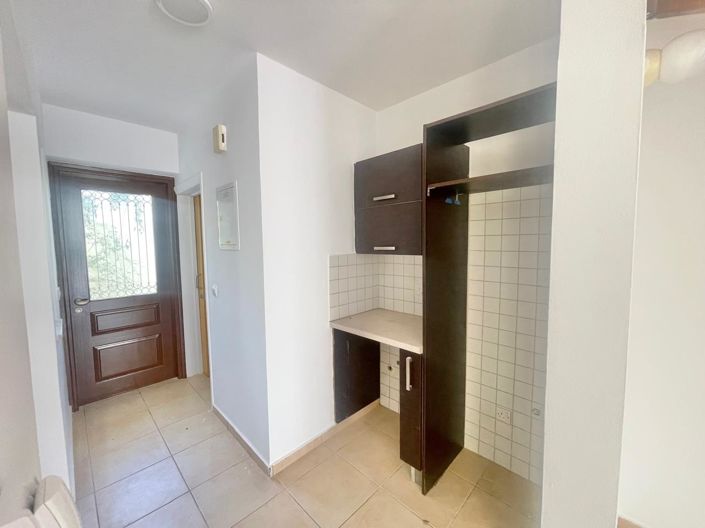 Image No.4-2 Bed House for sale