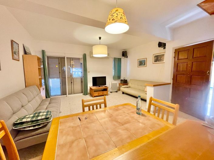 Image No.13-2 Bed House for sale