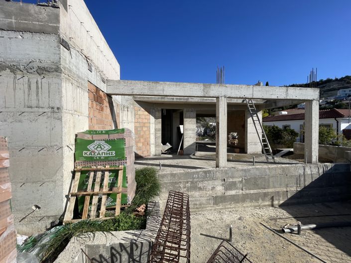 Image No.8-3 Bed House for sale