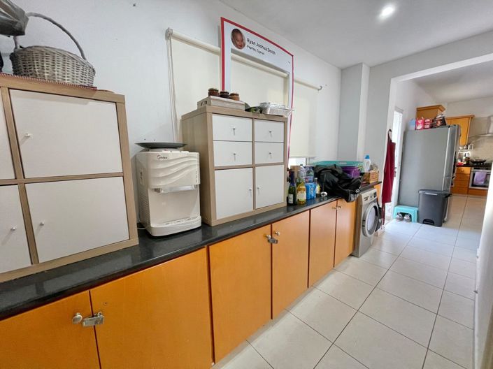 Image No.9-4 Bed House for sale