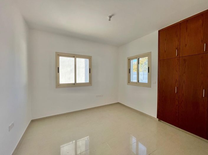 Image No.4-3 Bed House for sale