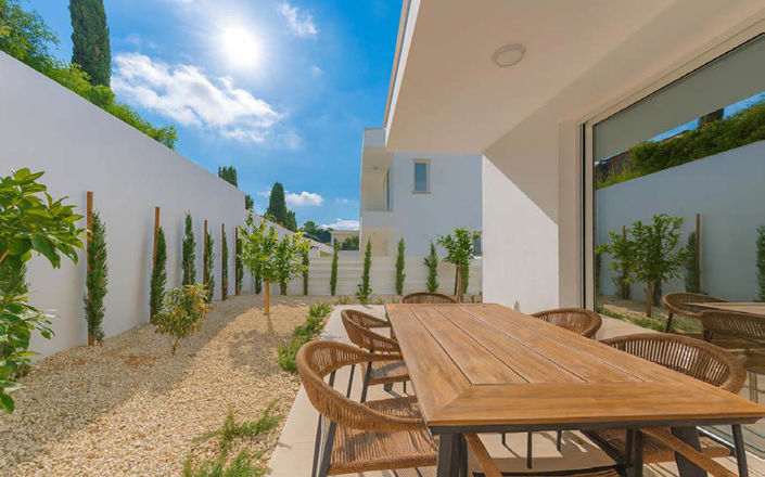 Image No.7-3 Bed House for sale