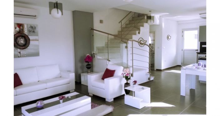 Image No.16-3 Bed House for sale