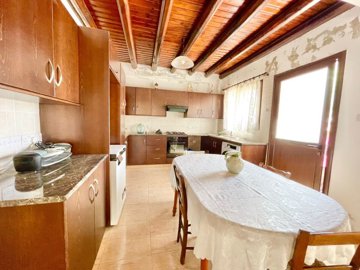 cyprus-traditional-stone-house-paphos11