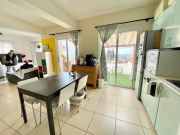 key-ready-sea-view-villa-for-sale-paphos-cypr