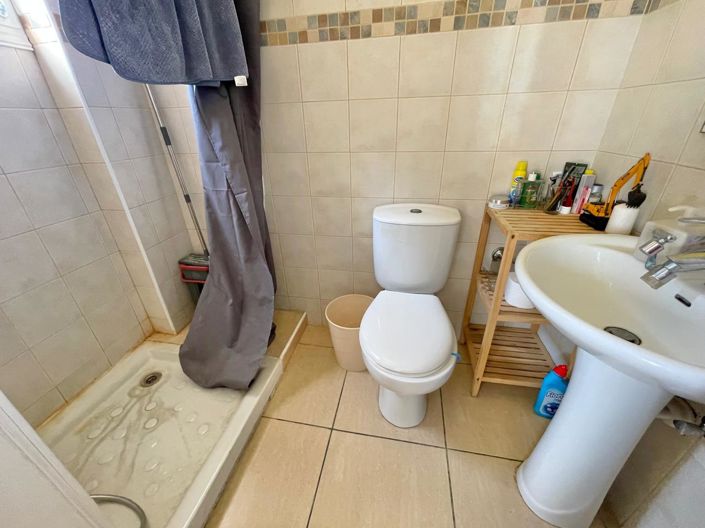 Image No.14-3 Bed House for sale