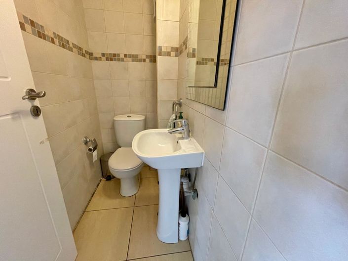 Image No.16-3 Bed House for sale