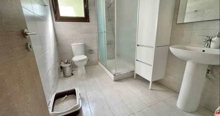 Image No.5-2 Bed House for sale