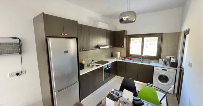 Image No.8-2 Bed House for sale