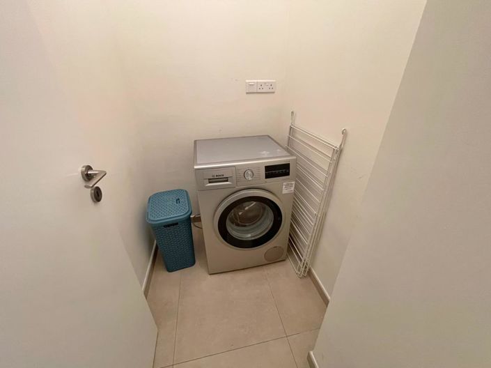 Image No.10-3 Bed Apartment for sale