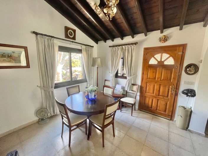 Image No.6-3 Bed House for sale