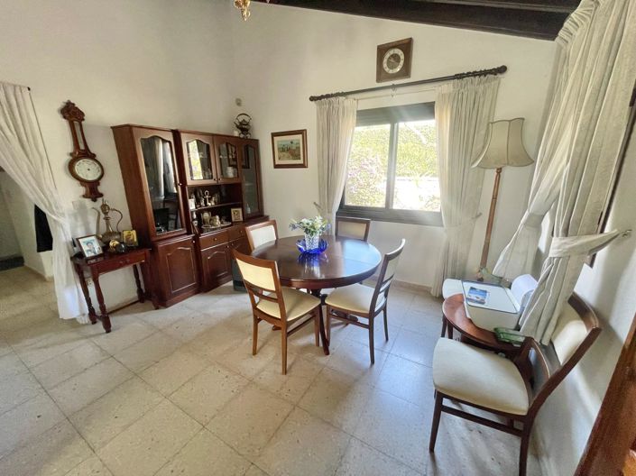 Image No.8-3 Bed House for sale